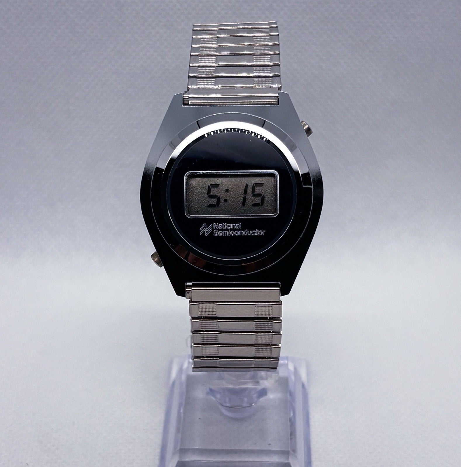 Vintage 1970s National Semiconductor LCD Digital Watch 107925 WA - New Battery