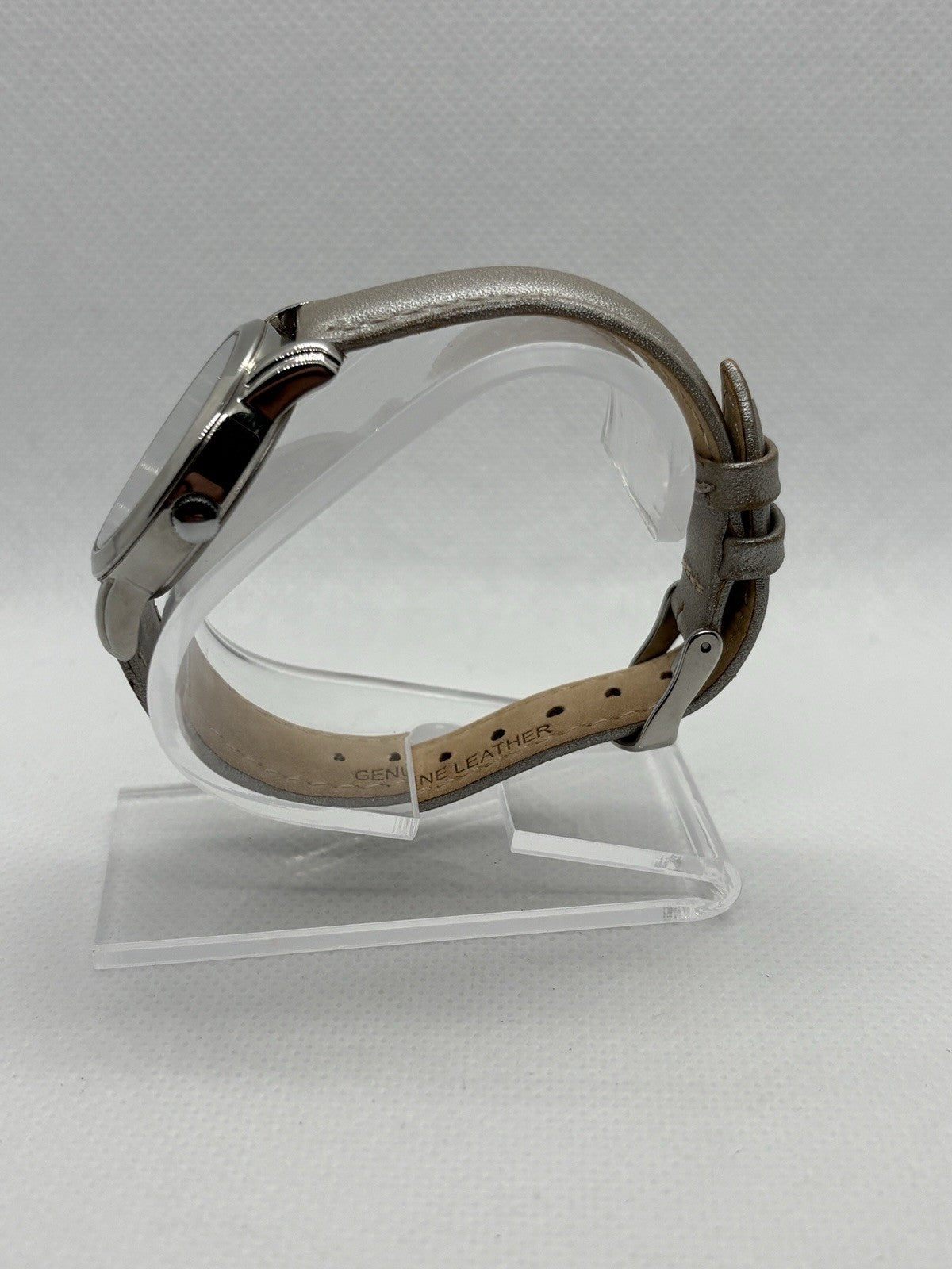 Timex Uptown Chic T2N683 Silver Tone Case 32mm Leather Band Women's Watch