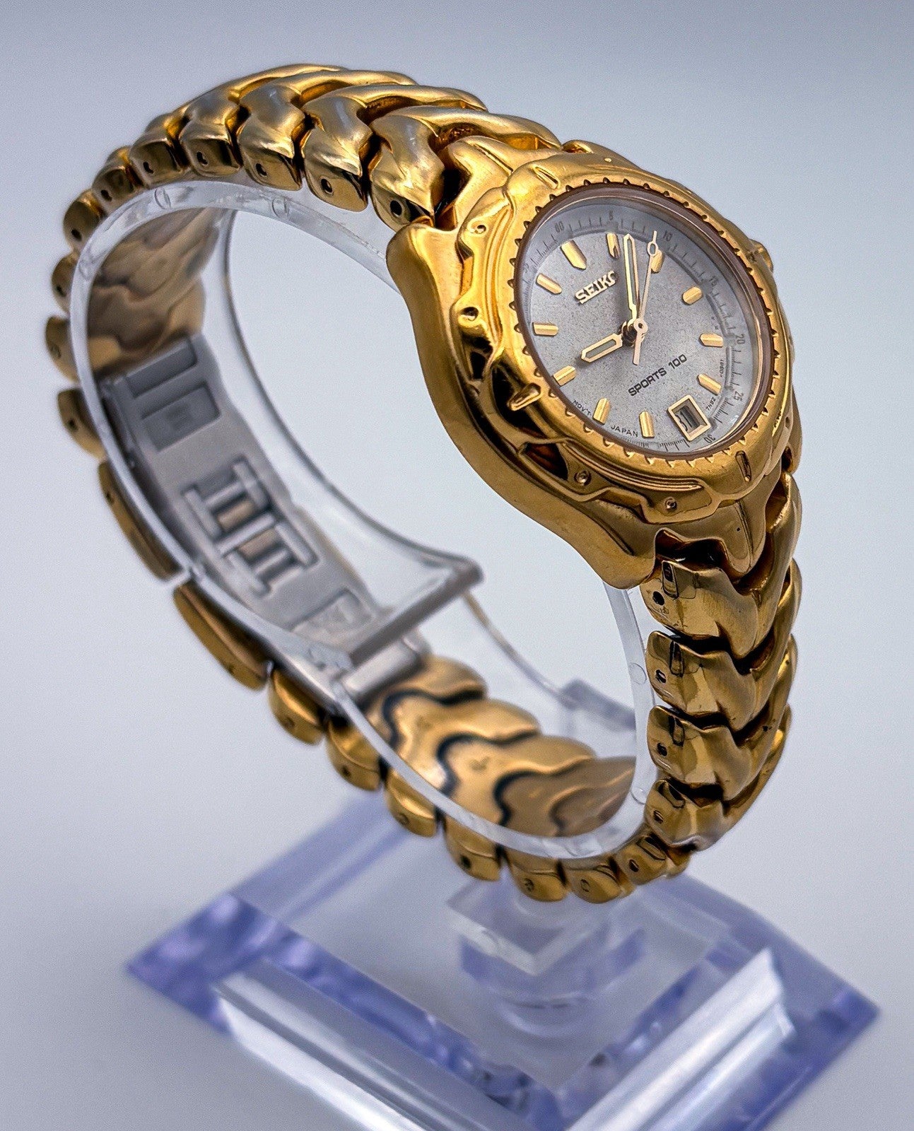 VTG 1996 Seiko Sports 100 Ladies Gold Watch Sapphlex Crystal Date 7N82-0379 [A4]