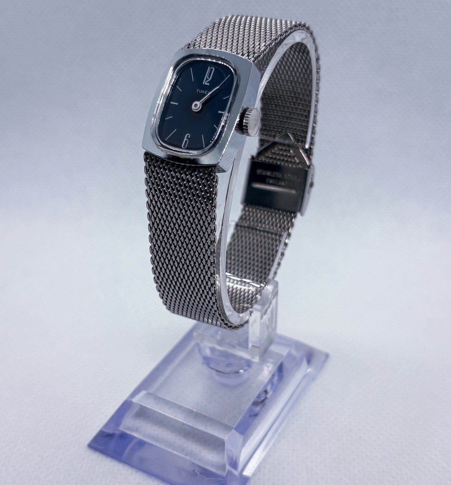 Vintage 1977 Timex Ladies Manual Wind Watch Blue Dial Silver Mesh Band Working