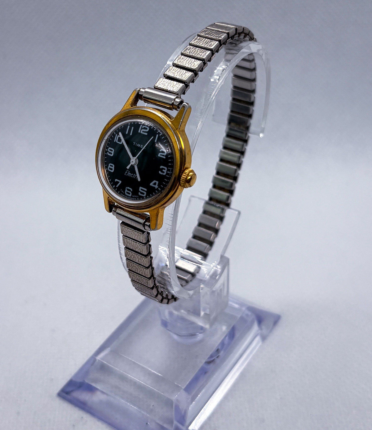 Vtg 1979 Timex Electric Women's Watch Gold Tone Case Black Dial Expansion Band