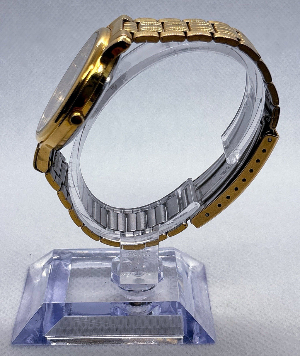 Vintage 1990s Mathey-Tissot MT1313SM Ladies Watch Gold Tone Day Date 36mm Quartz
