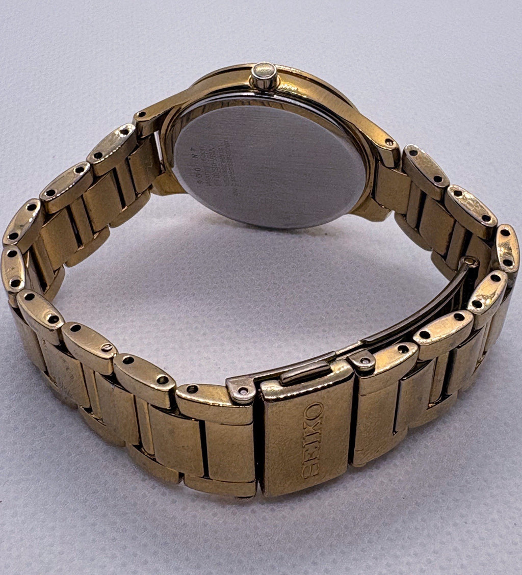 Seiko Women's Solar Gold Tone Dress Watch V137 Date - Fits Max 5.75" Wrist