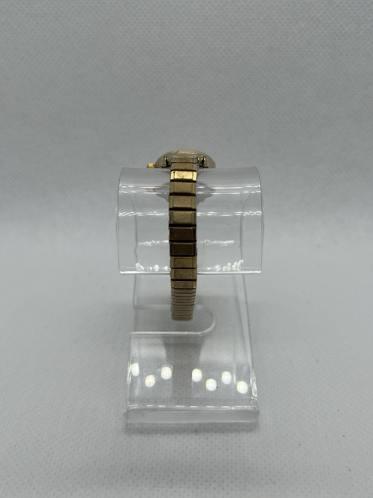 Timex Q Watch Womens Vintage 17mm Case Stretch Band Quartz Analog Three Hands