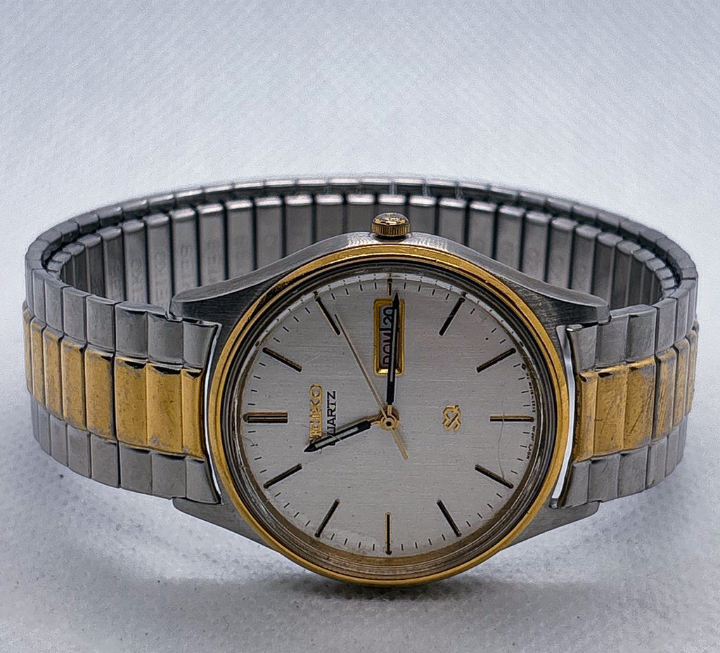 Vintage 1990 Seiko SQ 5Y23-8A69 Two Tone Day Date Watch Serviced New Battery