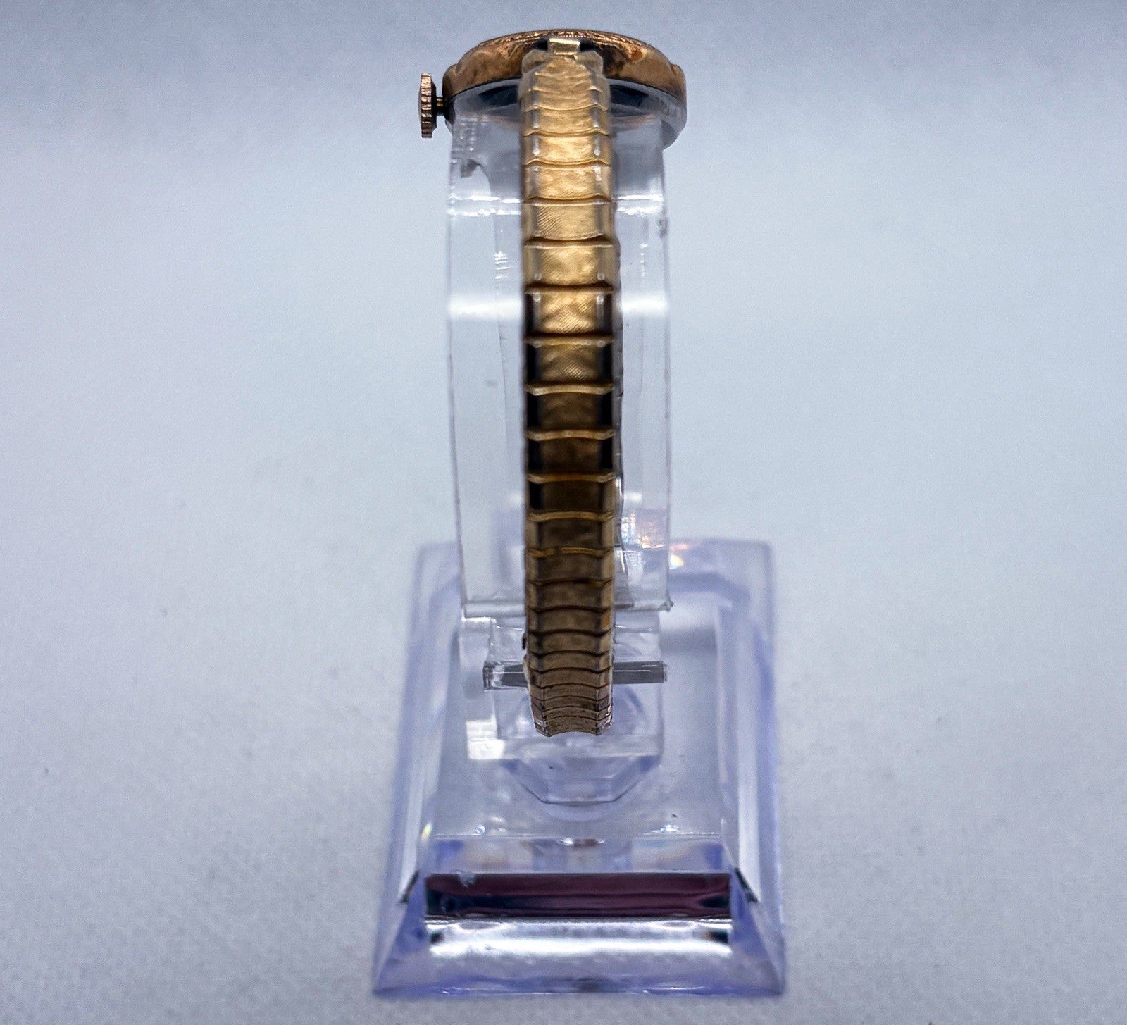 Vintage 1950s Benrus Mechanical Women's Watch Gold Tone Engraved Bezel Working