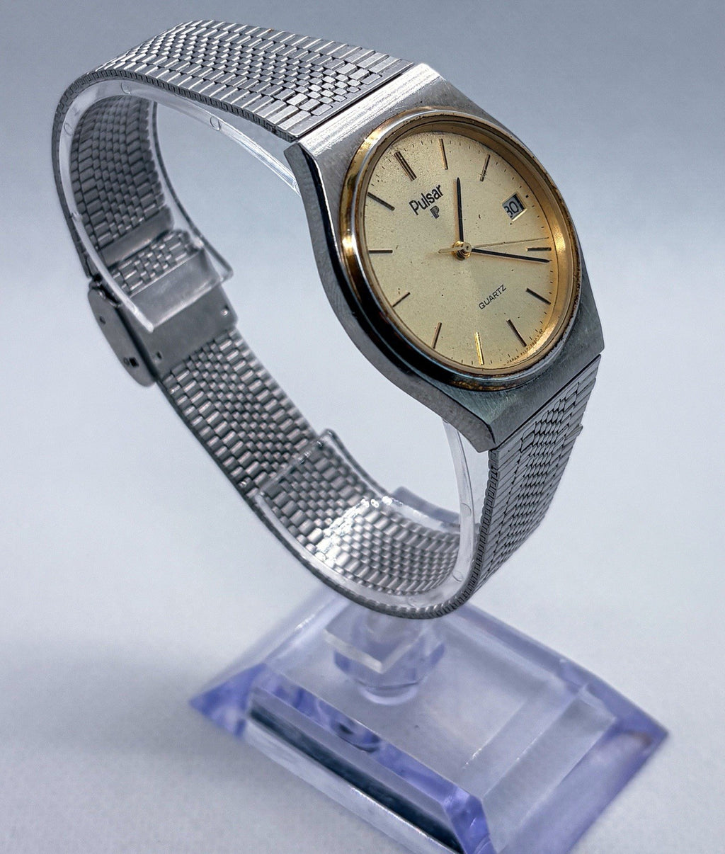 Vintage 1982 Pulsar by Seiko Quartz Men’s Watch Y112-7009 Gold Tone 34mm Date