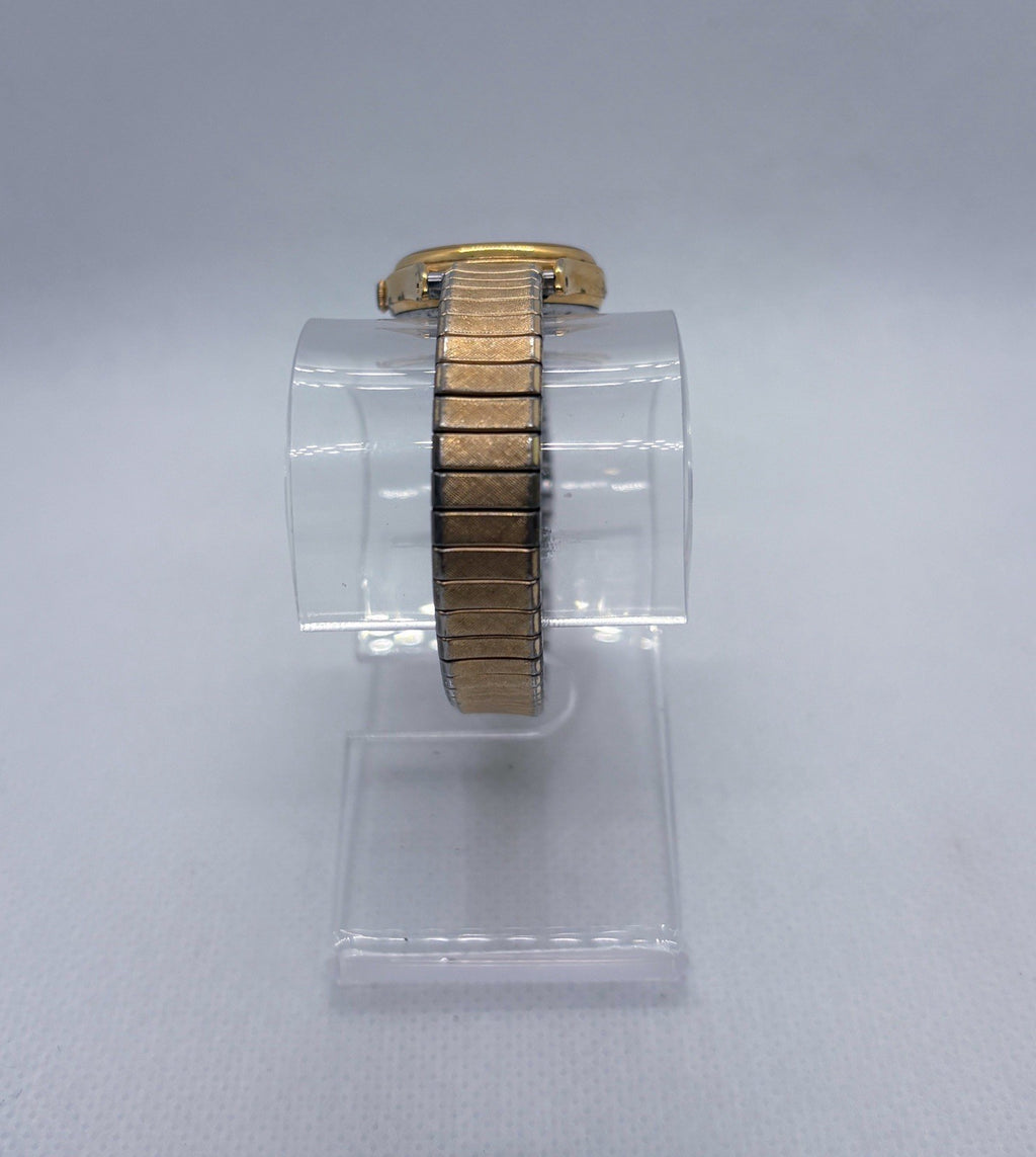 Vintage 1980 Seiko SQ Ladies Quartz Watch 2625-0129 Gold Tone Date Speidel