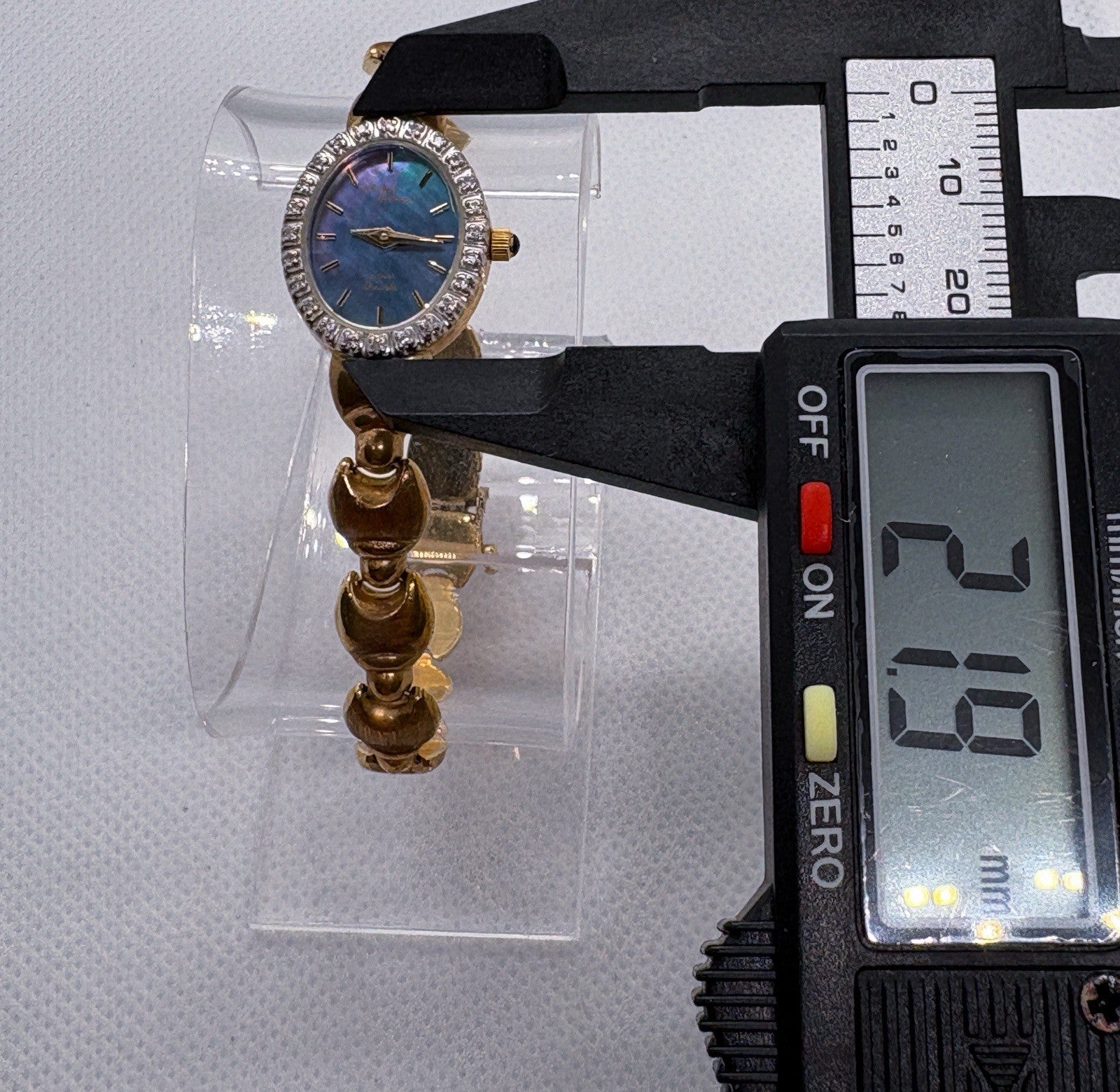 Vintage Michael Anthony 14K Gold Diamond Watch Abalone Dial Swiss Quartz 16.4g