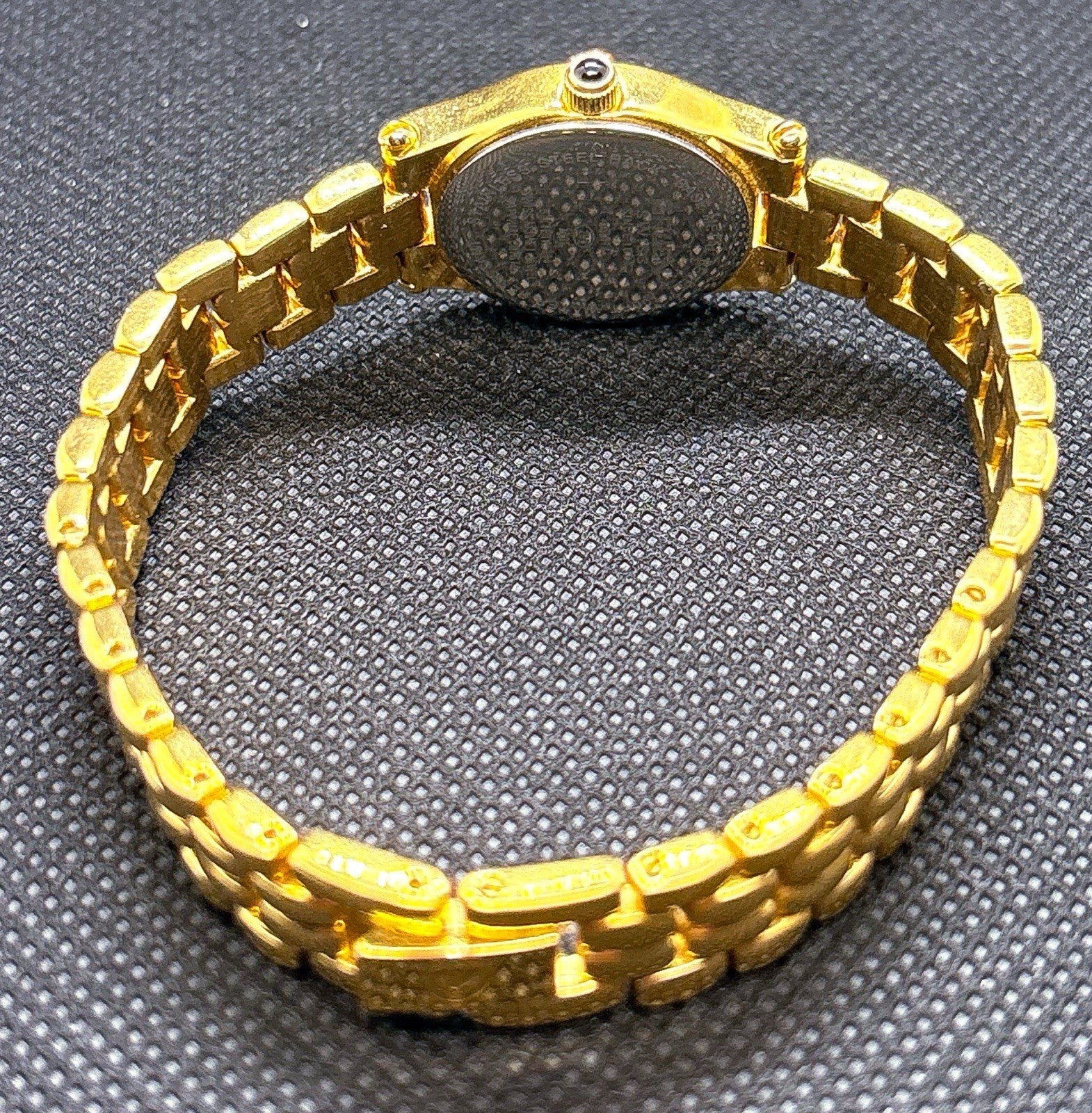 Vintage 1990s Gruen Swiss GSL014 Crystal Accent Dial 22mm Gold Tone Ladies Watch
