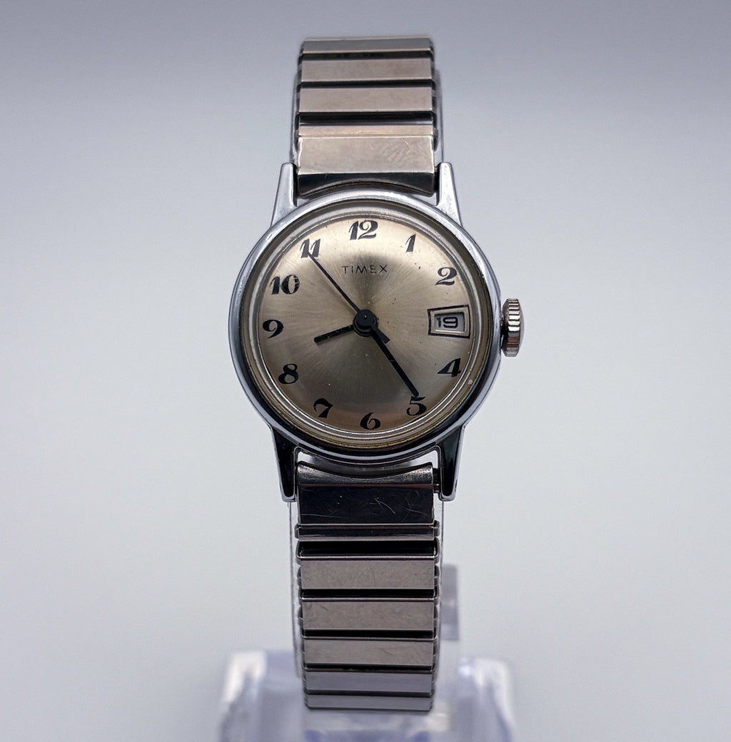 Vintage Timex Mechanical Ladies Date Watch 25mm Stainless Steel Back Runs