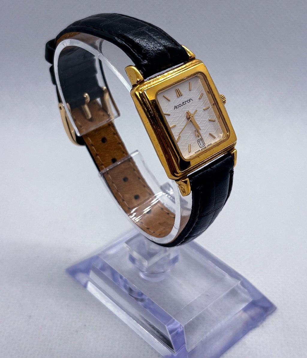 Vintage Bulova Accutron T7 Gold Tone Tank Watch Textured Date Dial Swiss Movt