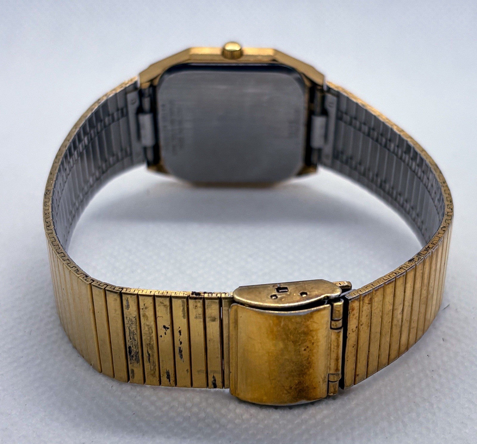 Vintage 1981 Bulova Accutron Swiss Quartz Square Watch 7249 P1 New Battery Runs