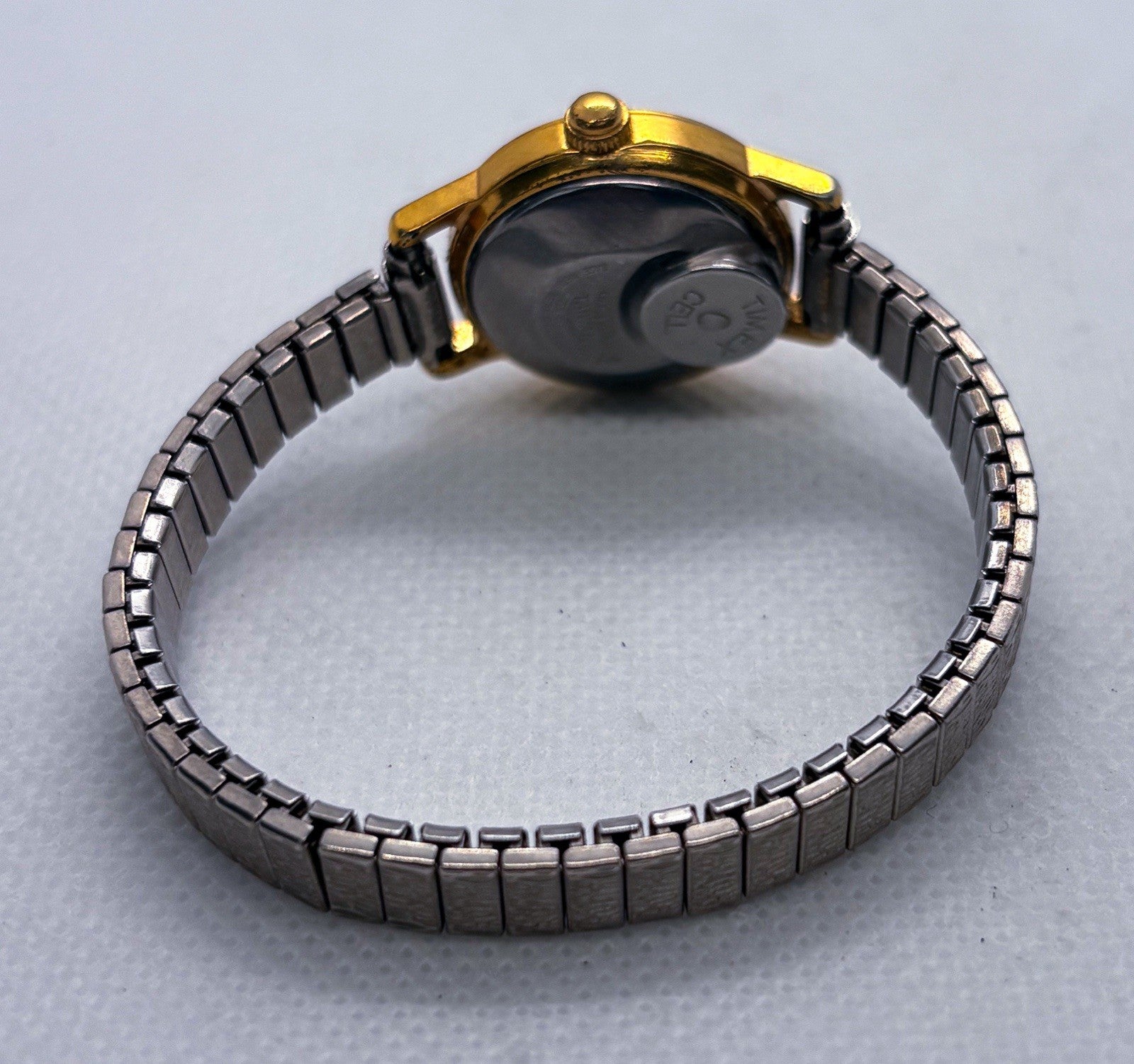 Vtg 1979 Timex Electric Women's Watch Gold Tone Case Black Dial Expansion Band
