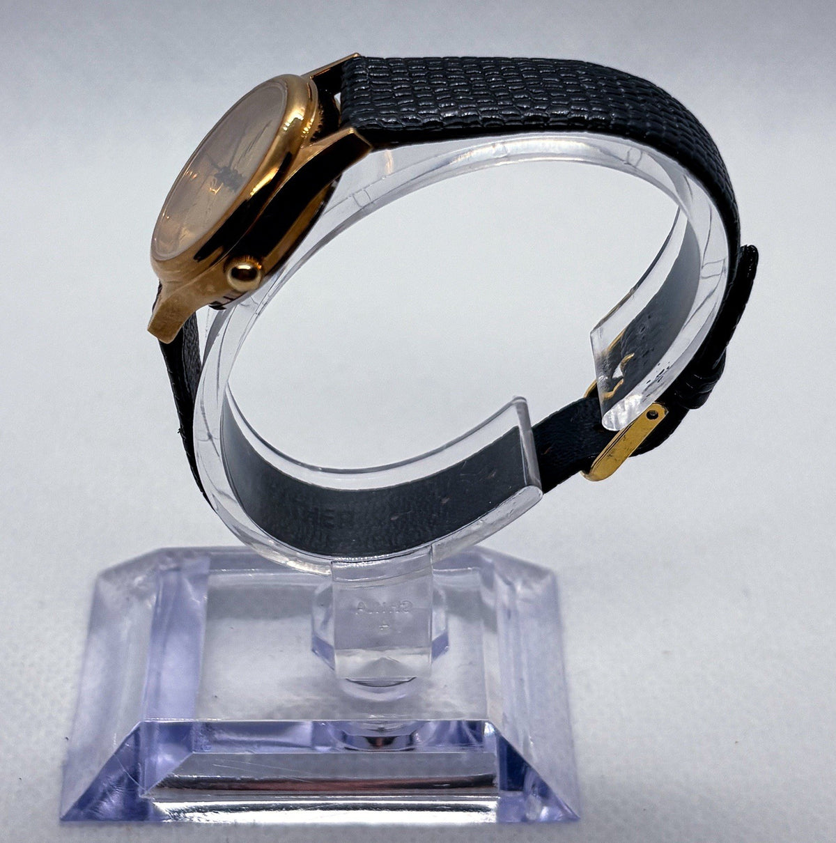 Vintage 1990s Wittnauer Ladies Watch RD2522 Mobil Oil Pegasus 24mm Gold Tone