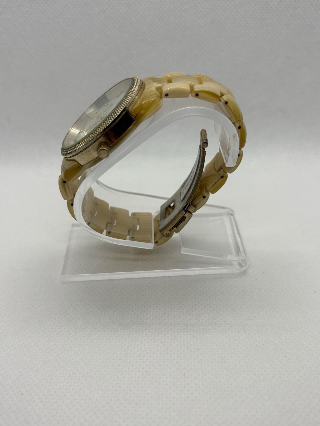 Geneva Platinum Women's Gold Tone Watch Mother Of Pearl Dial New Battery