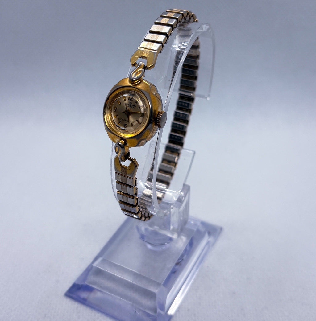 Vintage 1960s Unichron 17 Jewels Mechanical Women's Watch Gold Tone Manual Wind