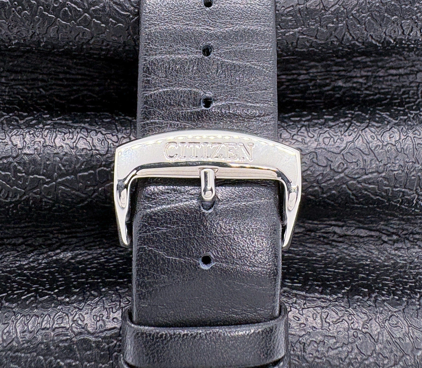 Citizen Eco-Drive Axiom Men’s Watch Black - Leather Band - 40mm Case AU1065-07E