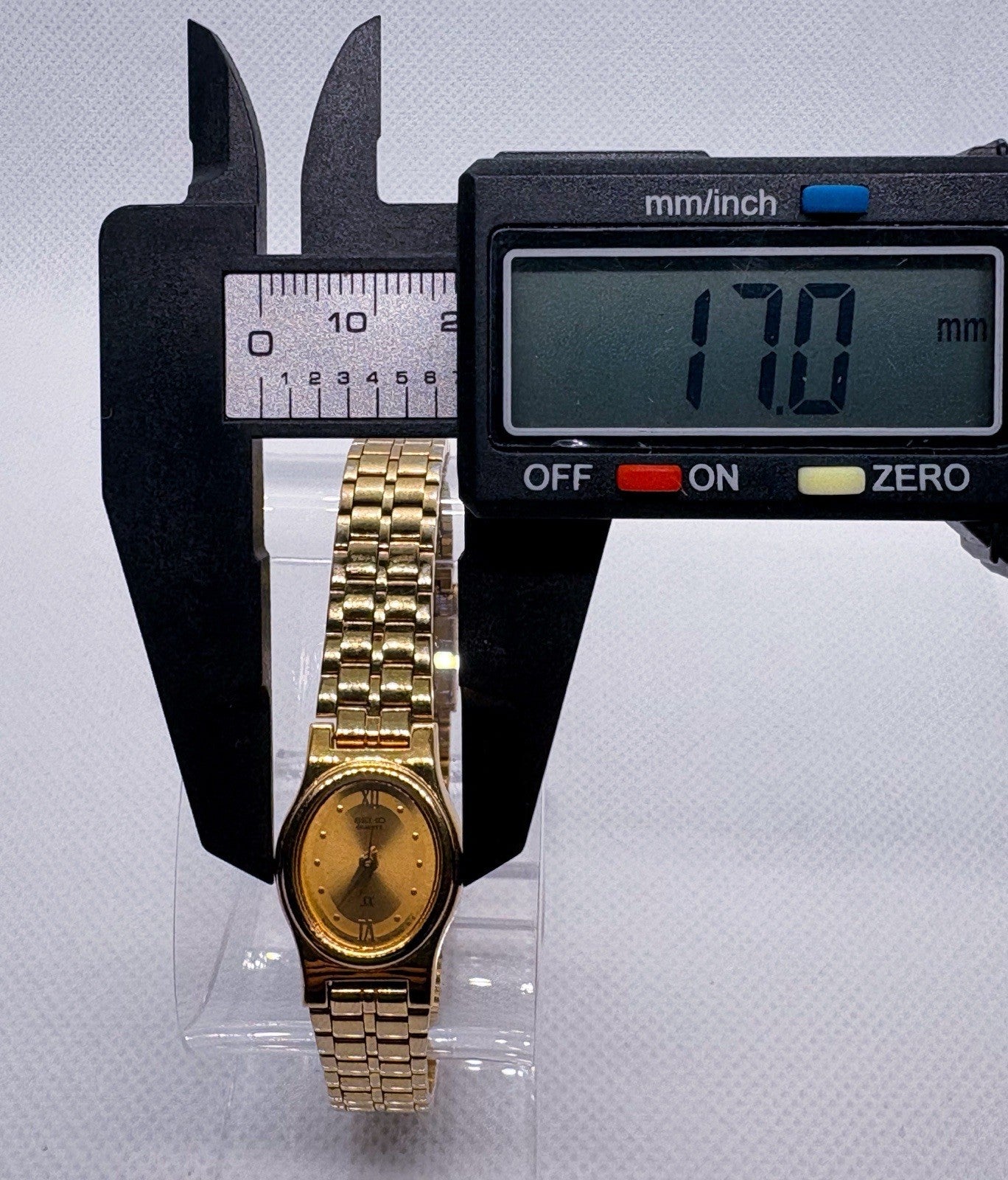 Vintage 1994 Seiko SX V401-5101 Gold Plated Ladies Quartz Watch 17mm RUNNING