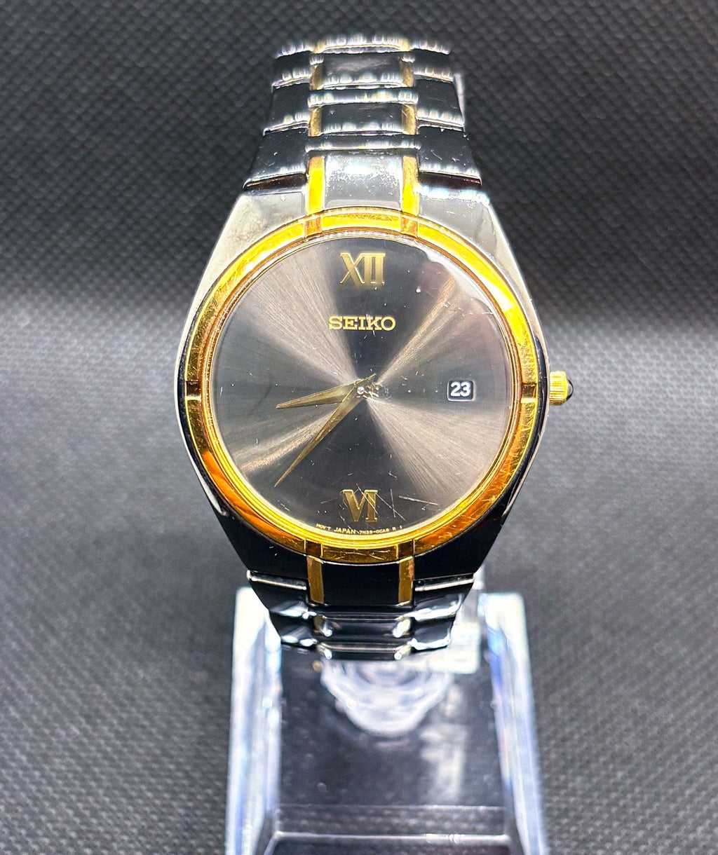 Vintage 1997 Seiko 7N39-0BD0 Two-Tone Black Gold Quartz Dress Watch 5.75” Wrist