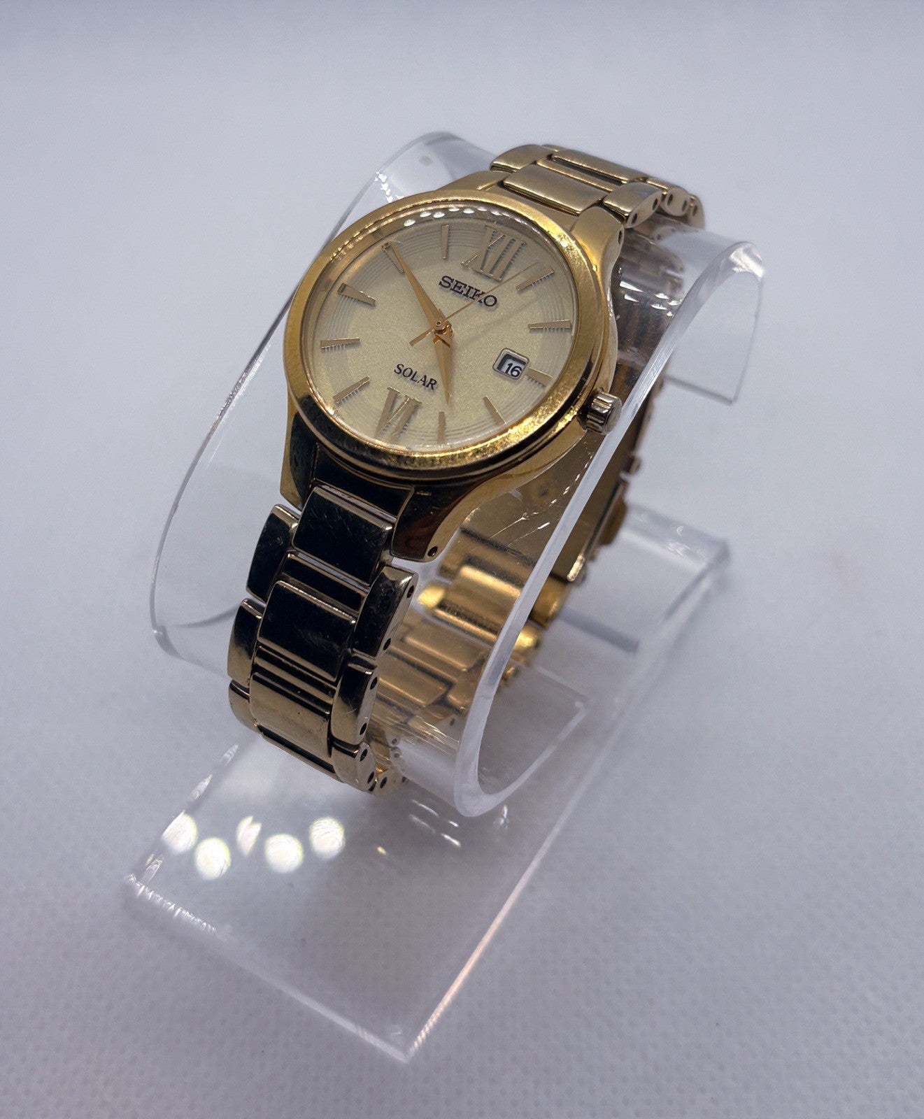 Seiko Women's Solar Gold Tone Dress Watch V137 Date - Fits Max 5.75" Wrist