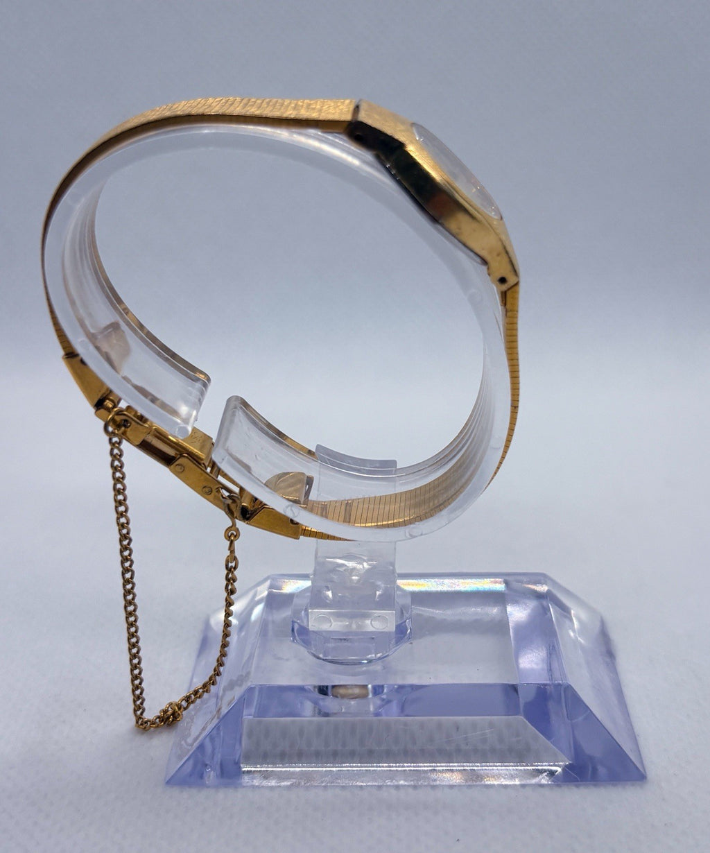 Vintage 1983 Seiko Quartz Ladies Watch Gold Tone 16mm Champagne Dial 2C20-0129