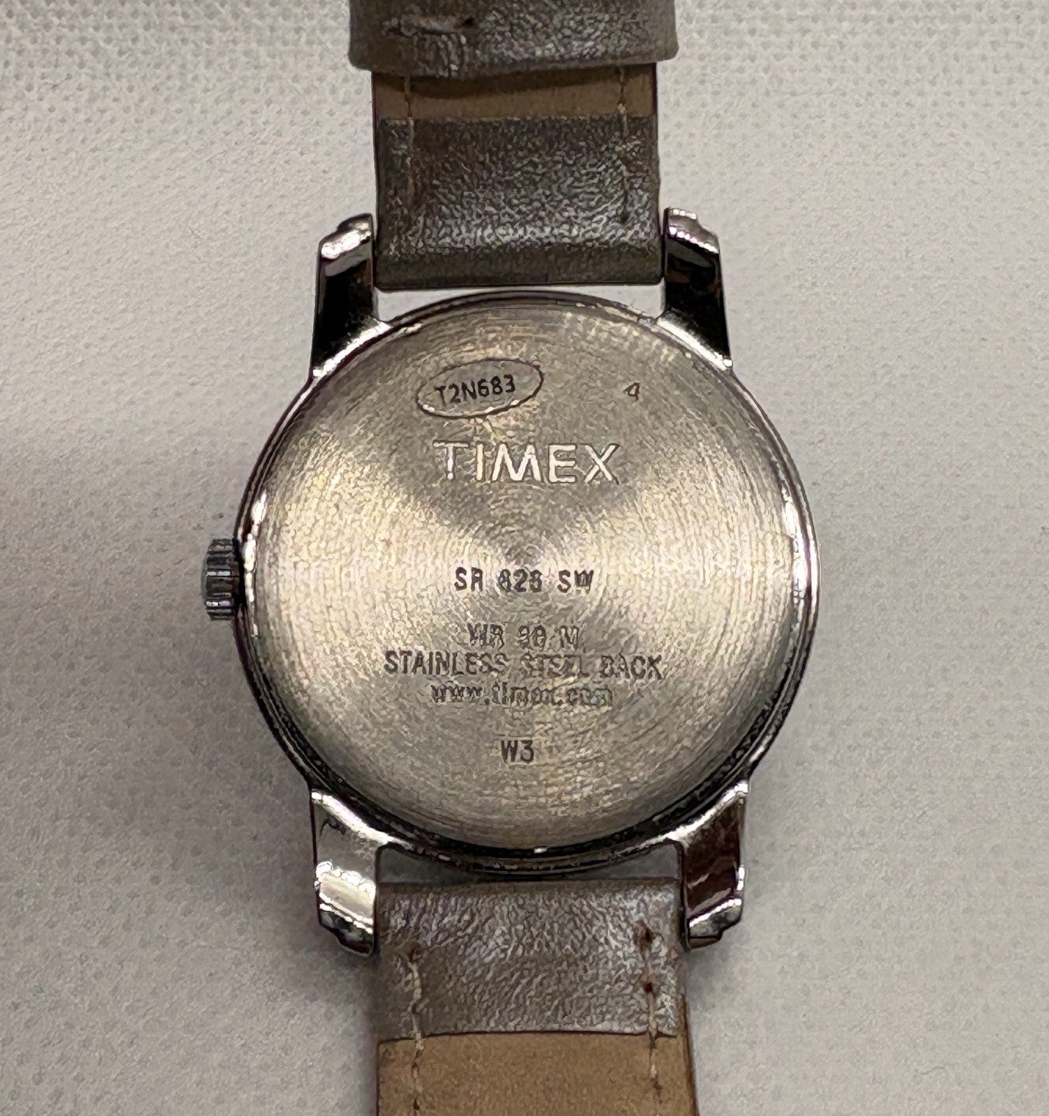 Timex Uptown Chic T2N683 Silver Tone Case 32mm Leather Band Women's Watch