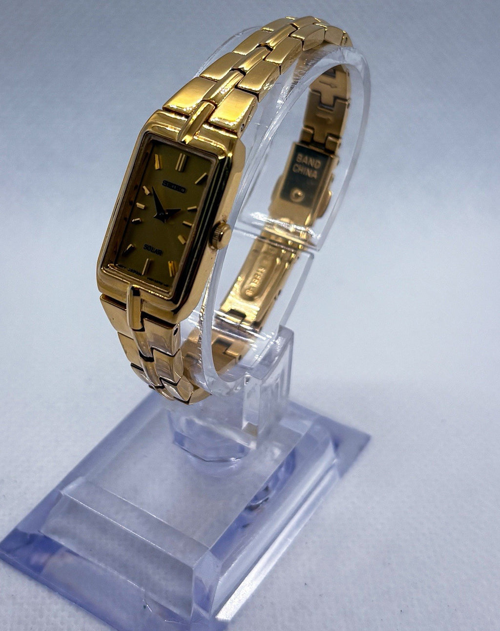 Seiko Solar Women's Tank Watch V116-0AH0 Gold Tone Rectangle Dress Wristwatch