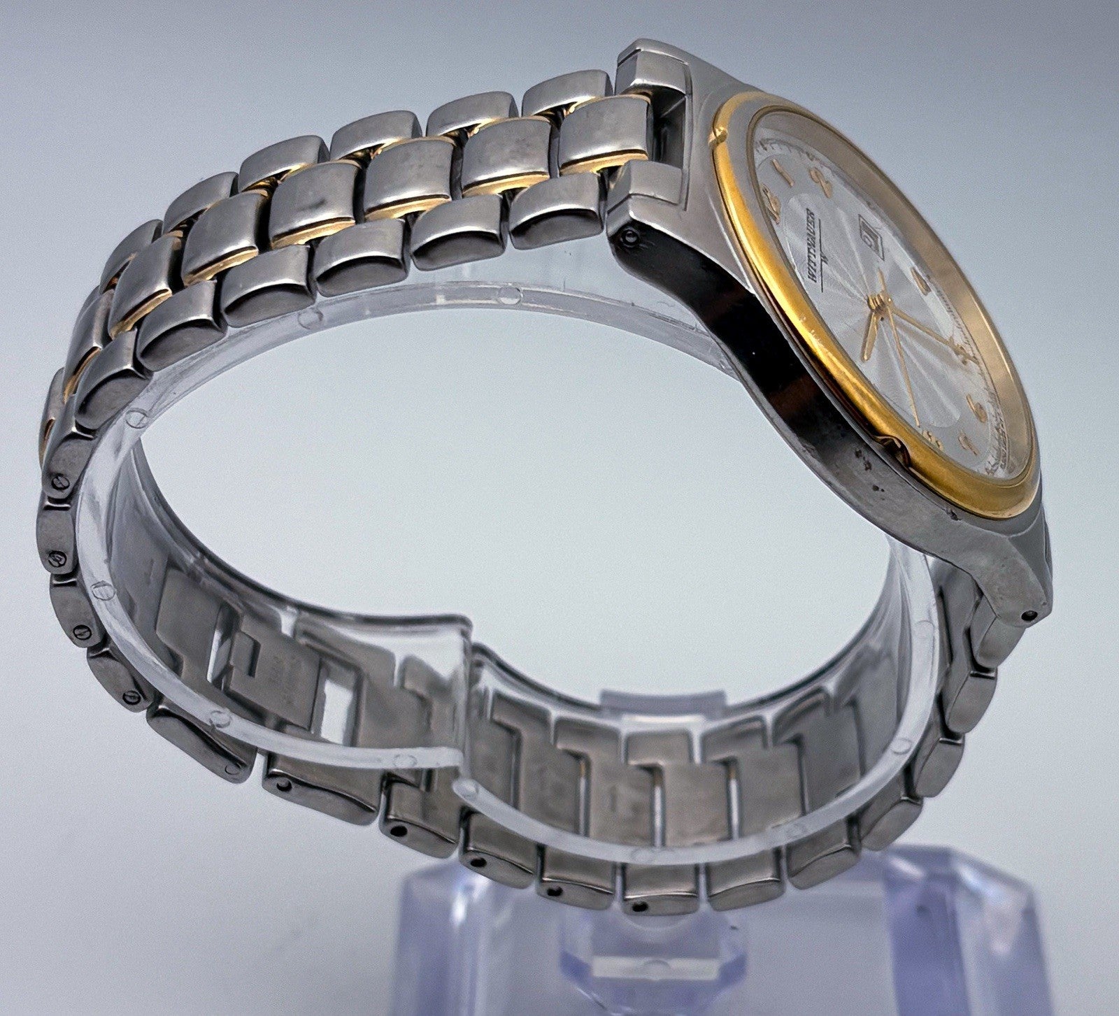 Wittnauer RL8297 Two Tone Quartz 36mm Mens Watch Turbine Guilloche Date