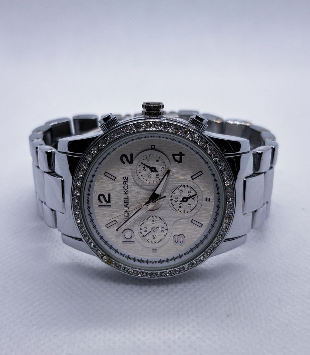 Michael Kors MK-1038 Silver Runway Chronograph Watch - Excellent/Working 6"