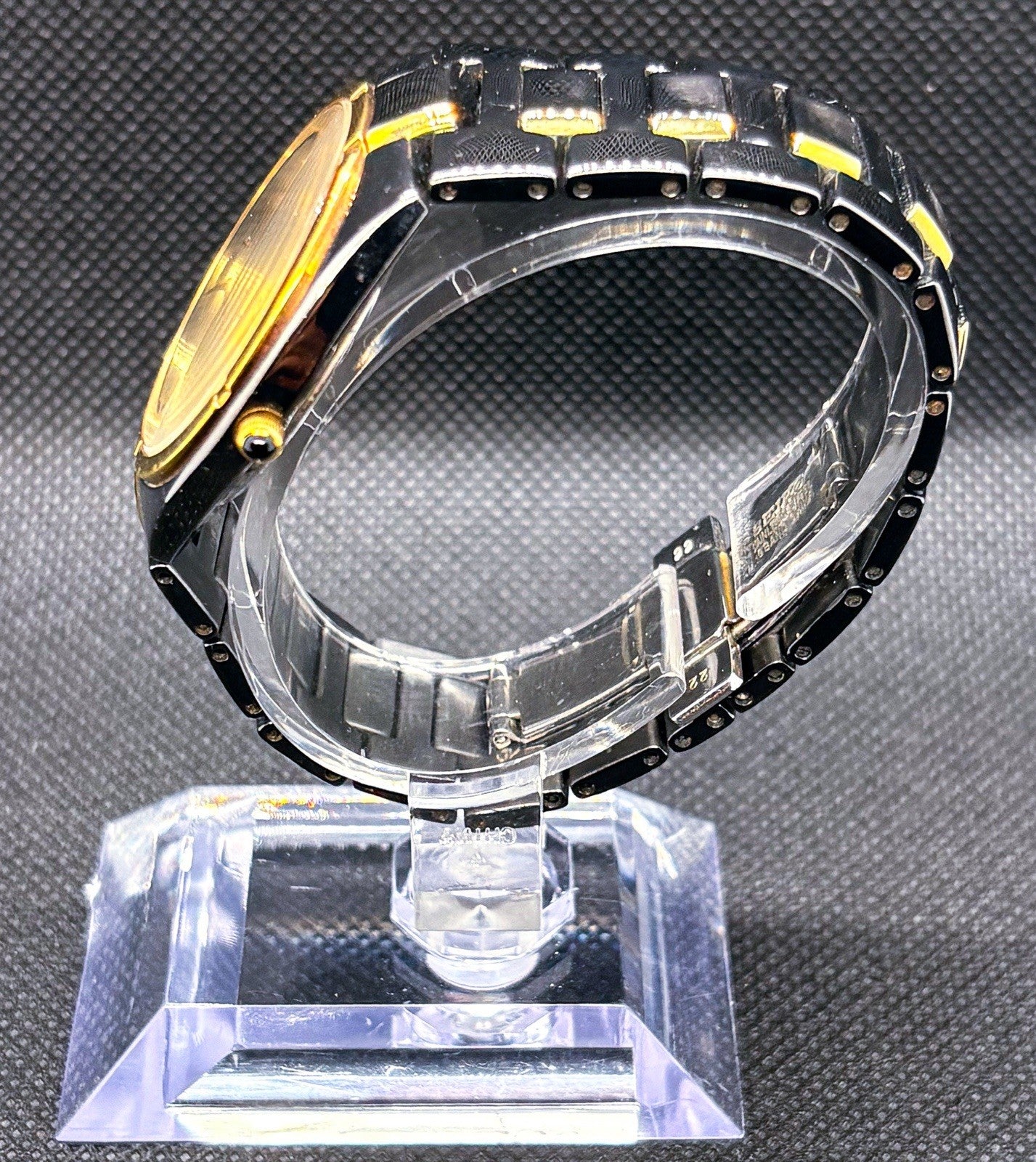 Vintage 1997 Seiko 7N39-0BD0 Two-Tone Black Gold Quartz Dress Watch 5.75” Wrist